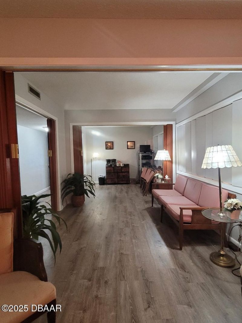 1108 N Dixie, New Smyrna Beach, FL 32168 Photo