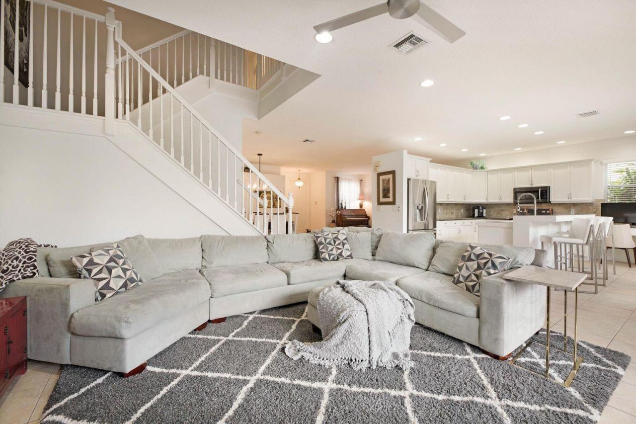 9061 Dupont Place, Wellington, FL 33414 Photo