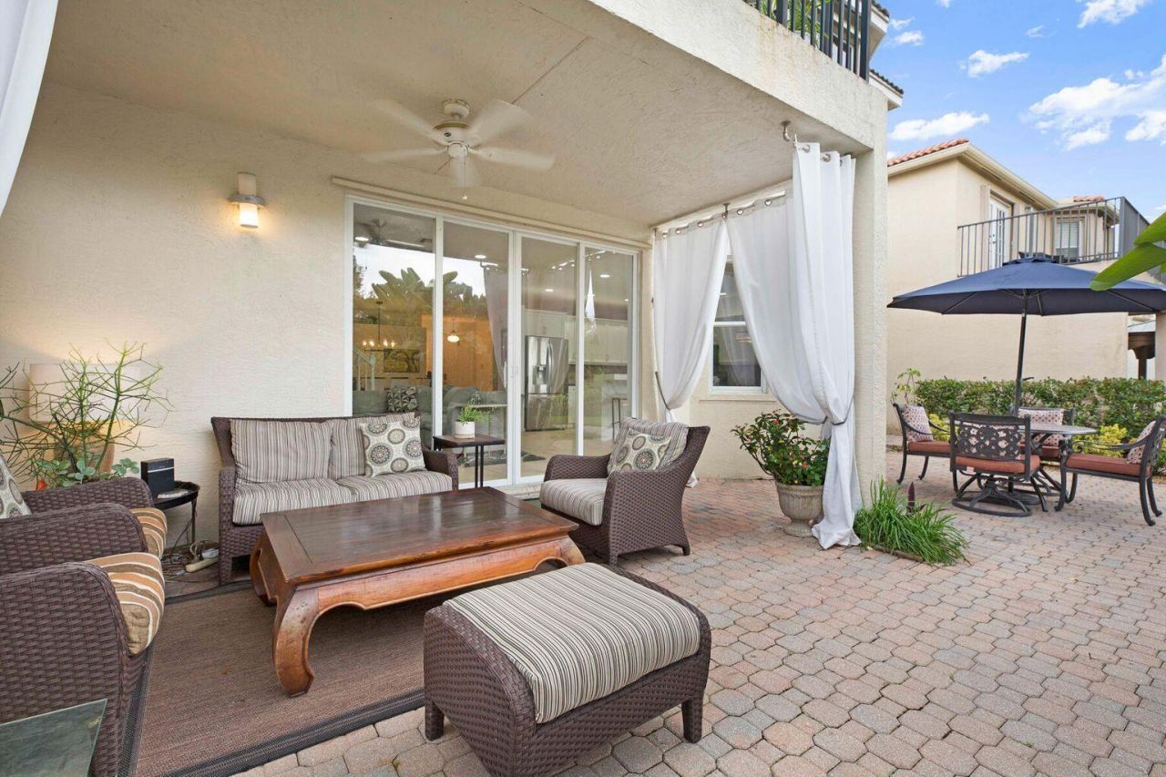 9061 Dupont Place, Wellington, FL 33414 Photo