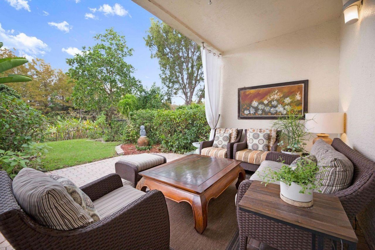 9061 Dupont Place, Wellington, FL 33414 Photo