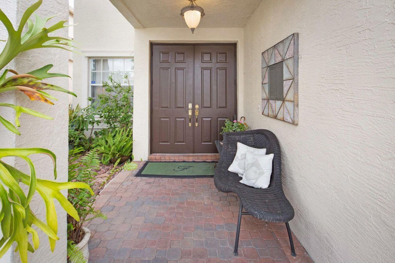 9061 Dupont Place, Wellington, FL 33414 Photo