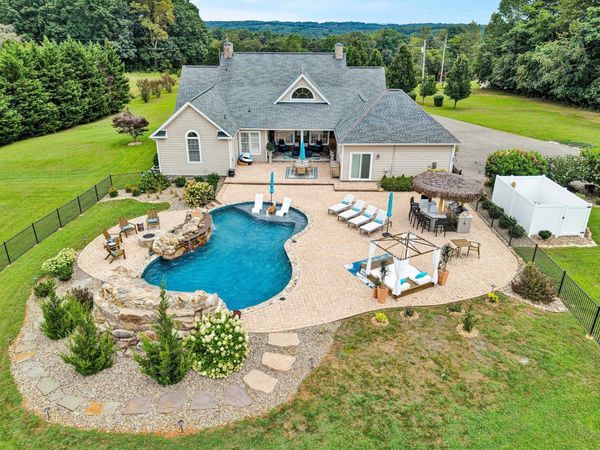 1483 Morgans Church RD, Bedford, VA 24523