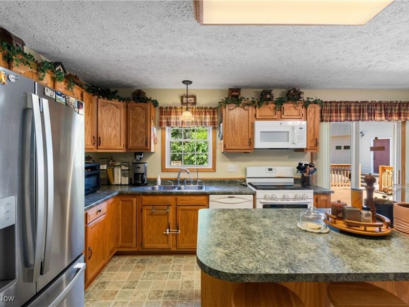 9375 Ridge Road SE, Uhrichsville, OH 44683 Photo 14