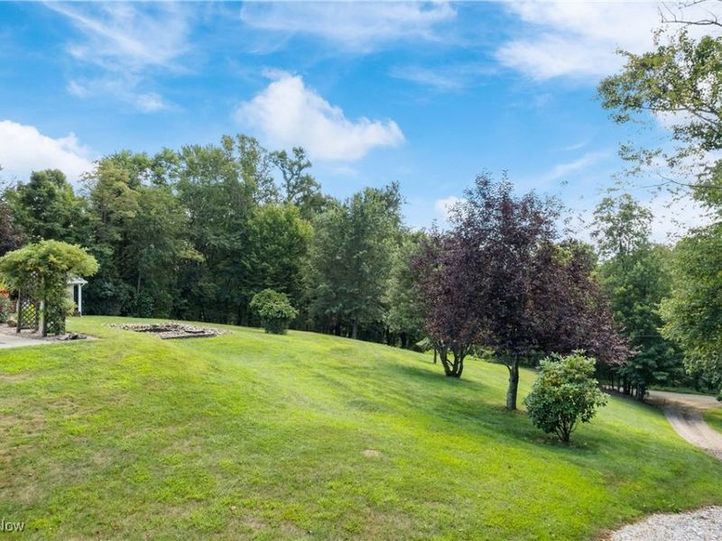 9375 Ridge Road SE, Uhrichsville, OH 44683 Photo 41