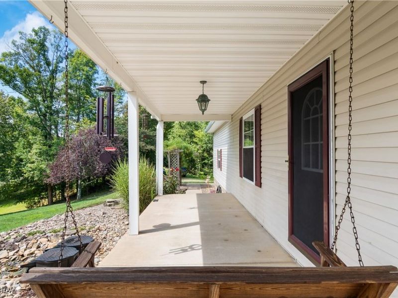 9375 Ridge Road SE, Uhrichsville, OH 44683 Photo 6