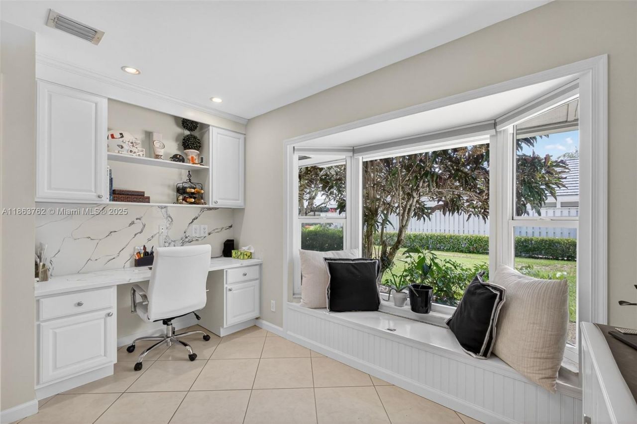 15 W Balfour Rd, Palm Beach Gardens, FL 33418 Photo