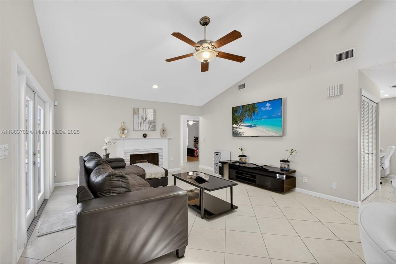 15 W Balfour Rd, Palm Beach Gardens, FL 33418 Photo