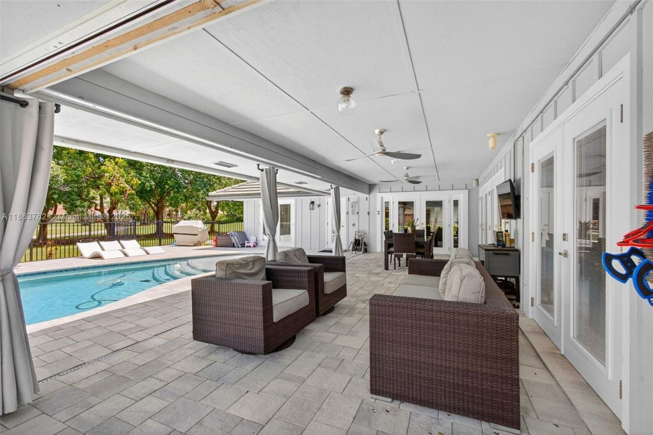 15 W Balfour Rd, Palm Beach Gardens, FL 33418 Photo