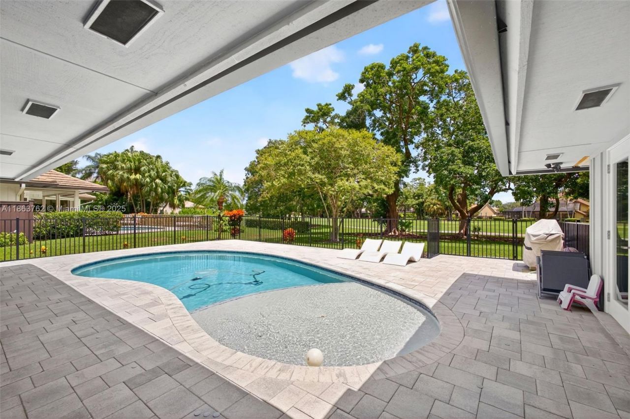 15 W Balfour Rd, Palm Beach Gardens, FL 33418 Photo