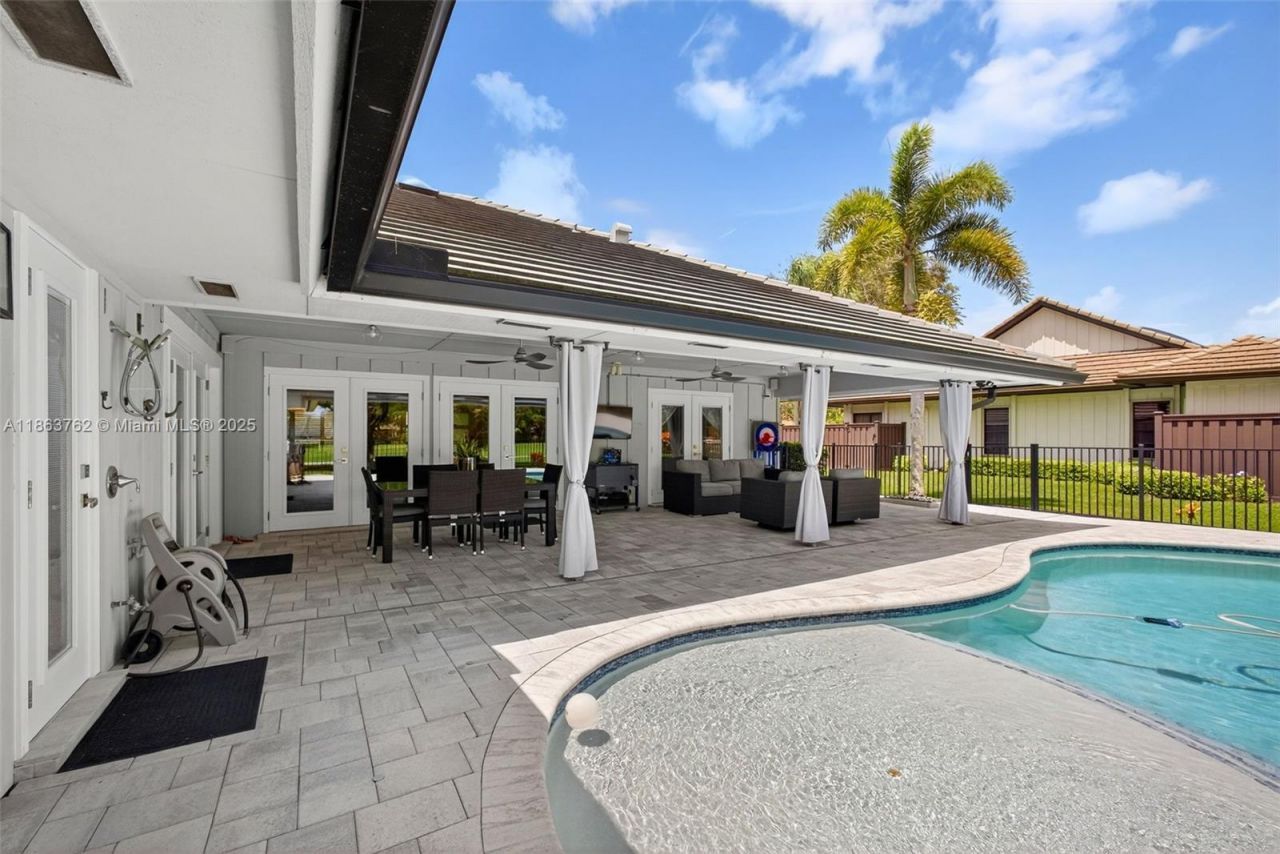 15 W Balfour Rd, Palm Beach Gardens, FL 33418 Photo