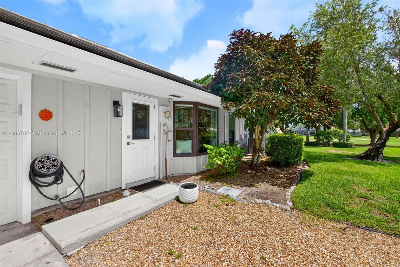 15 W Balfour Rd, Palm Beach Gardens, FL 33418 Photo