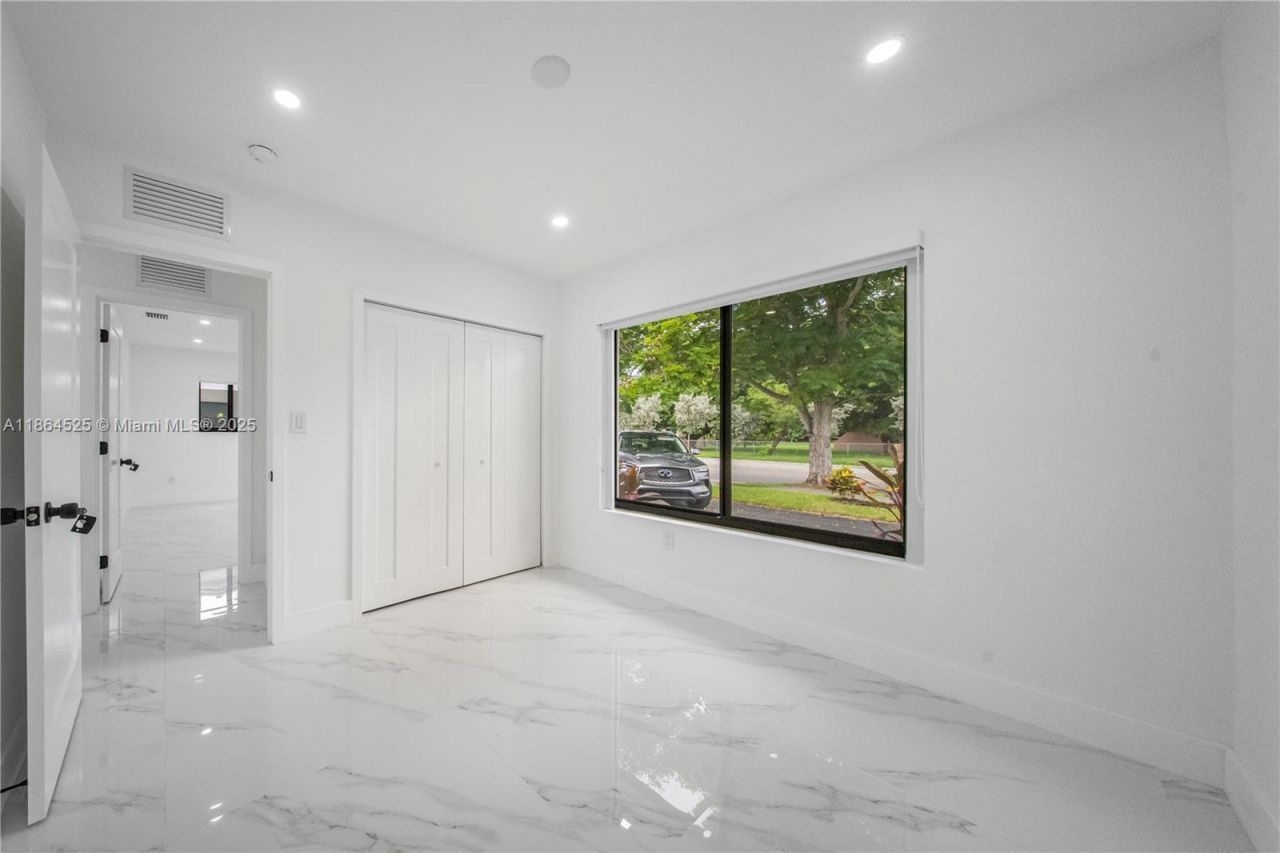 3021 SW 97th Ave, Miami, FL 33165 Photo