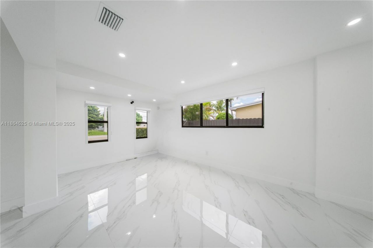 3021 SW 97th Ave, Miami, FL 33165 Photo