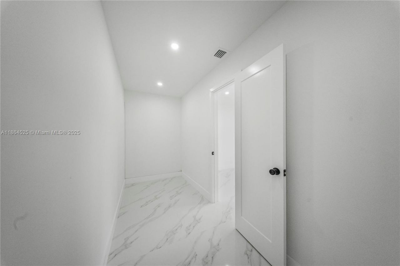 3021 SW 97th Ave, Miami, FL 33165 Photo