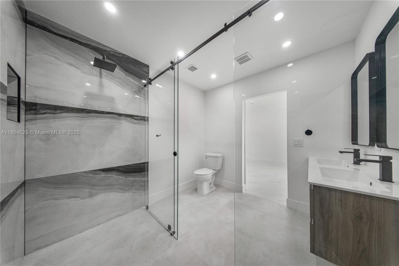 3021 SW 97th Ave, Miami, FL 33165 Photo