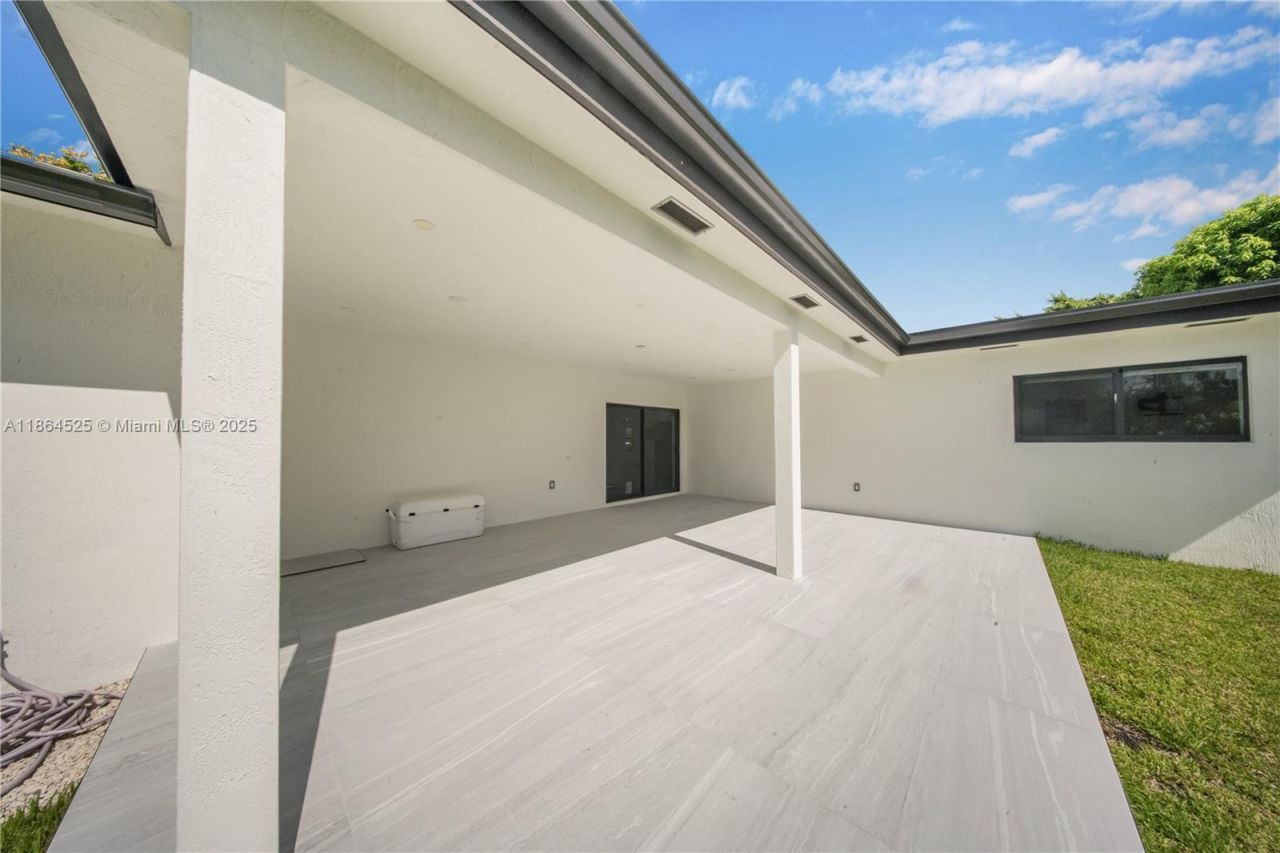 3021 SW 97th Ave, Miami, FL 33165 Photo