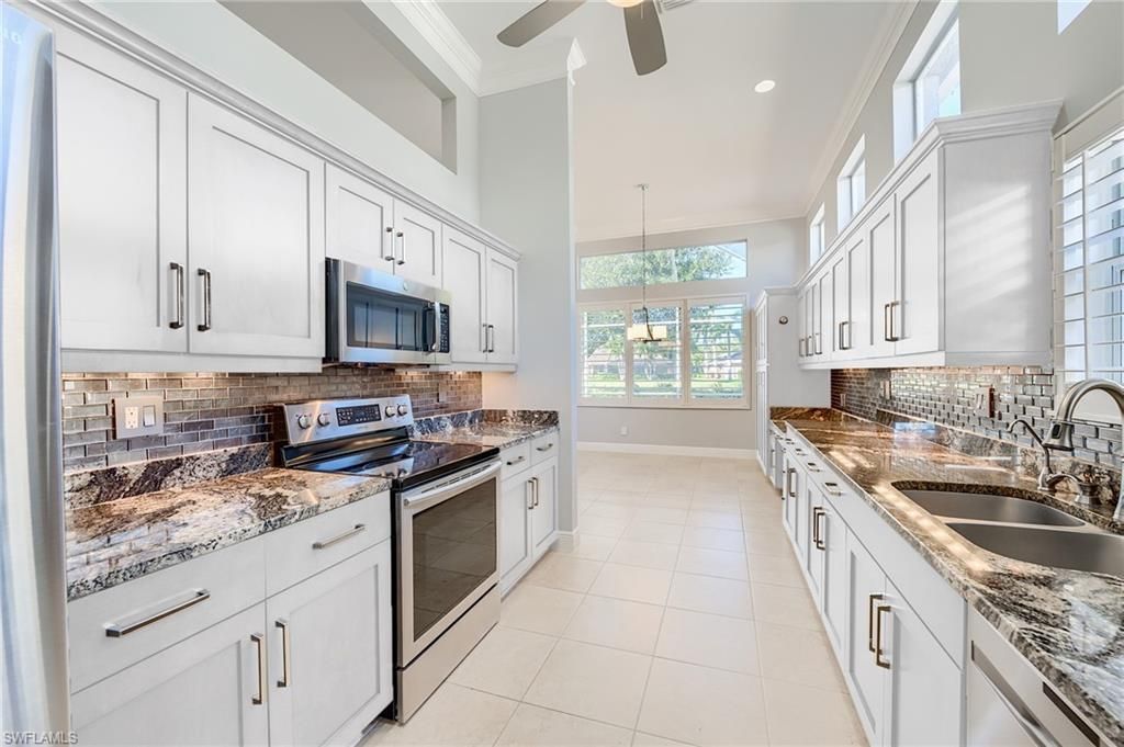 19319 Silver Oak Dr, Estero, FL 33967 Photo