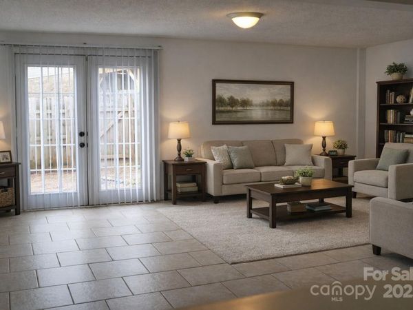 9626-C Vinca Circle, Charlotte, NC 28213