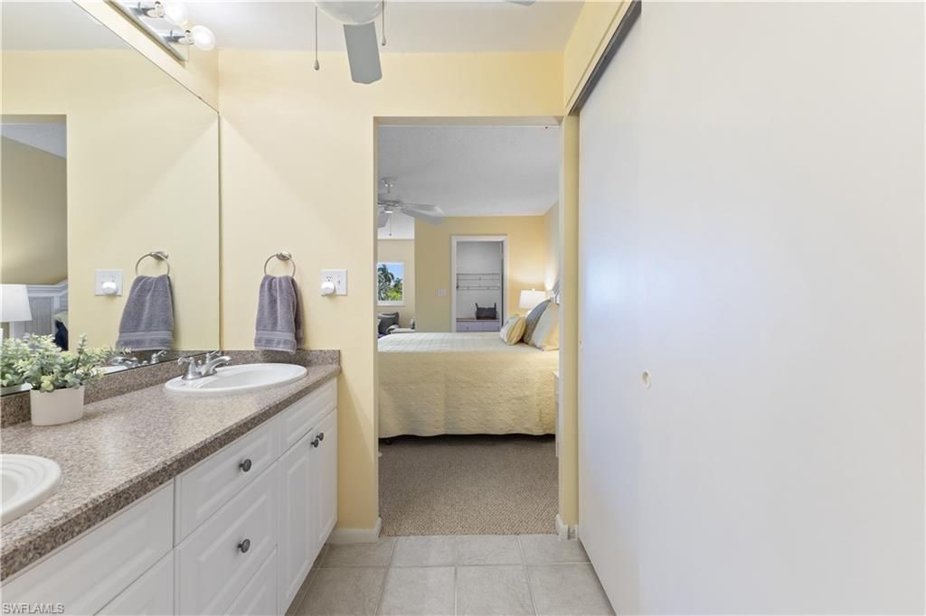 555 Park Shore Dr, Unit B302, Naples, FL 34104 Photo