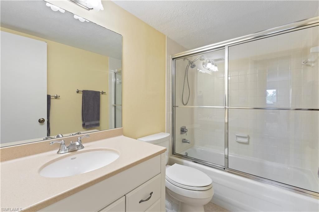 555 Park Shore Dr, Unit B302, Naples, FL 34104 Photo