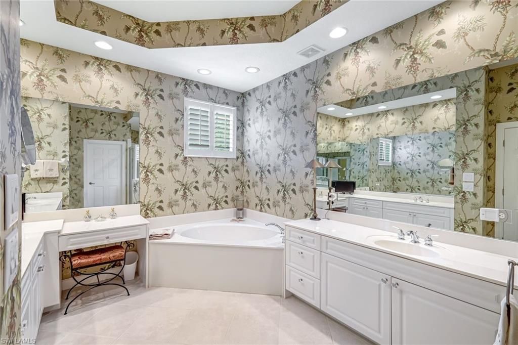 9687 Cypress Hammock Cir, Unit 202, Estero, FL 34135 Photo