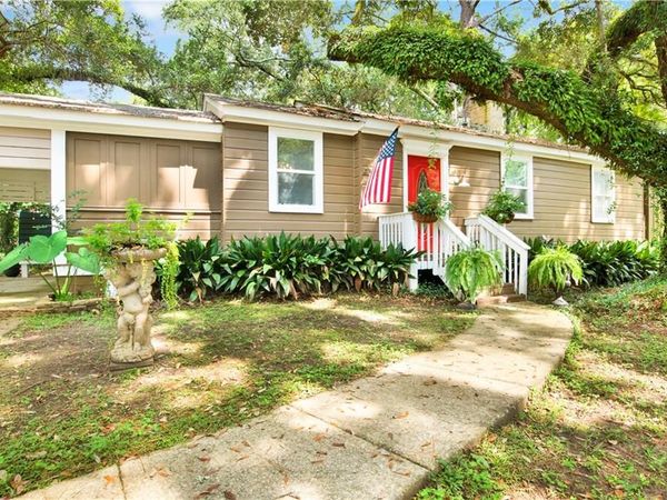 304 Border Drive E, Mobile, AL 36608