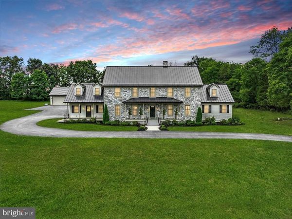 160 VIDA LANE, DOVER, PA 17315