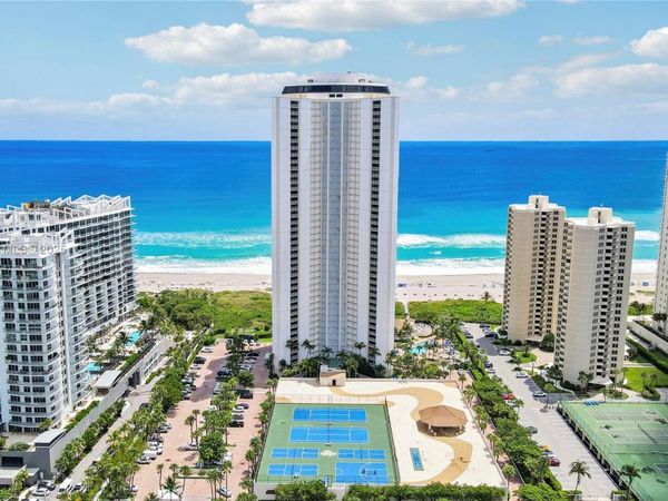 3000 N Ocean Dr, Unit PH-D, Singer Island, FL 33404