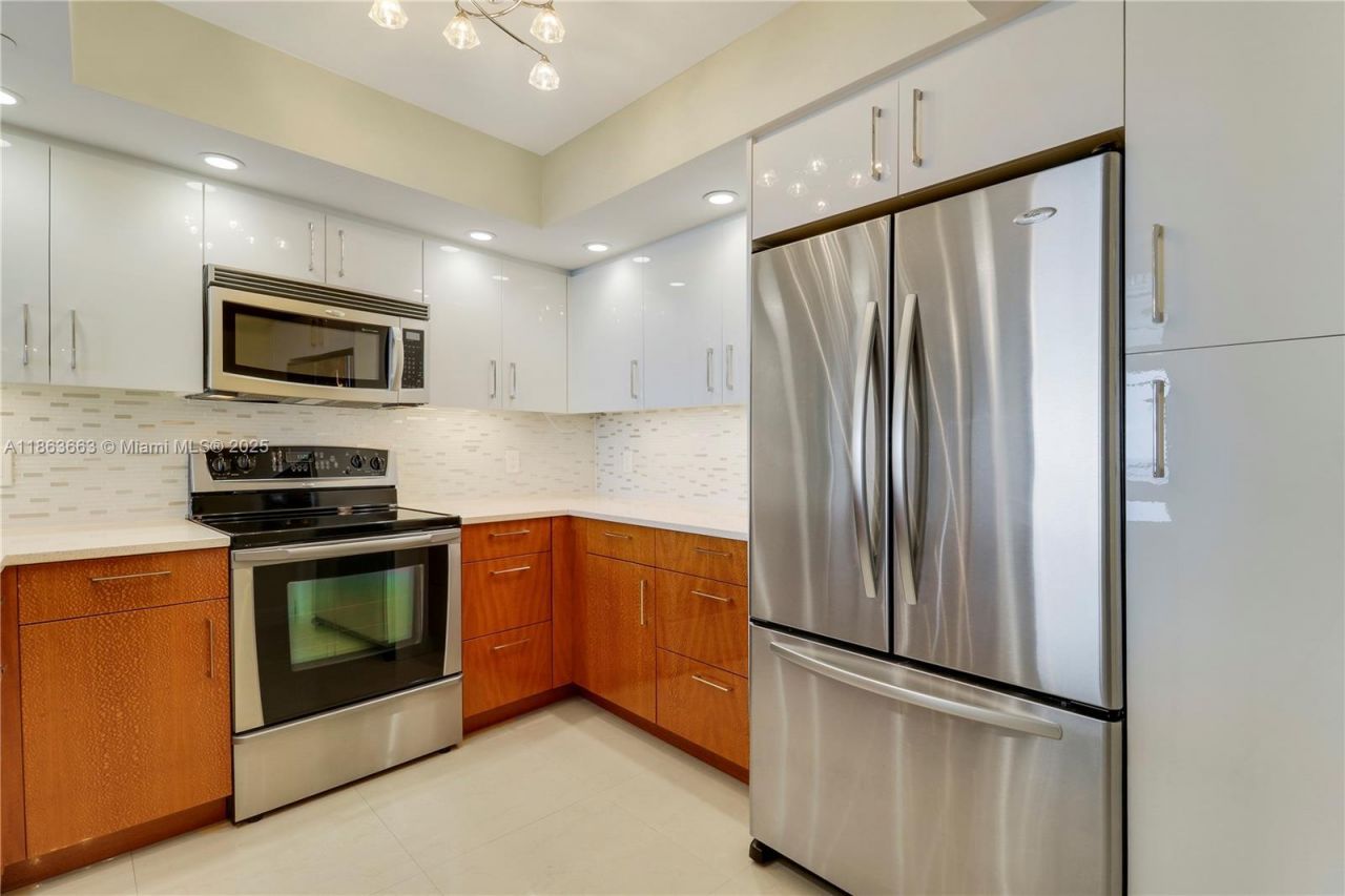 3000 N Ocean Dr, Unit PH-D, Singer Island, FL 33404 Photo