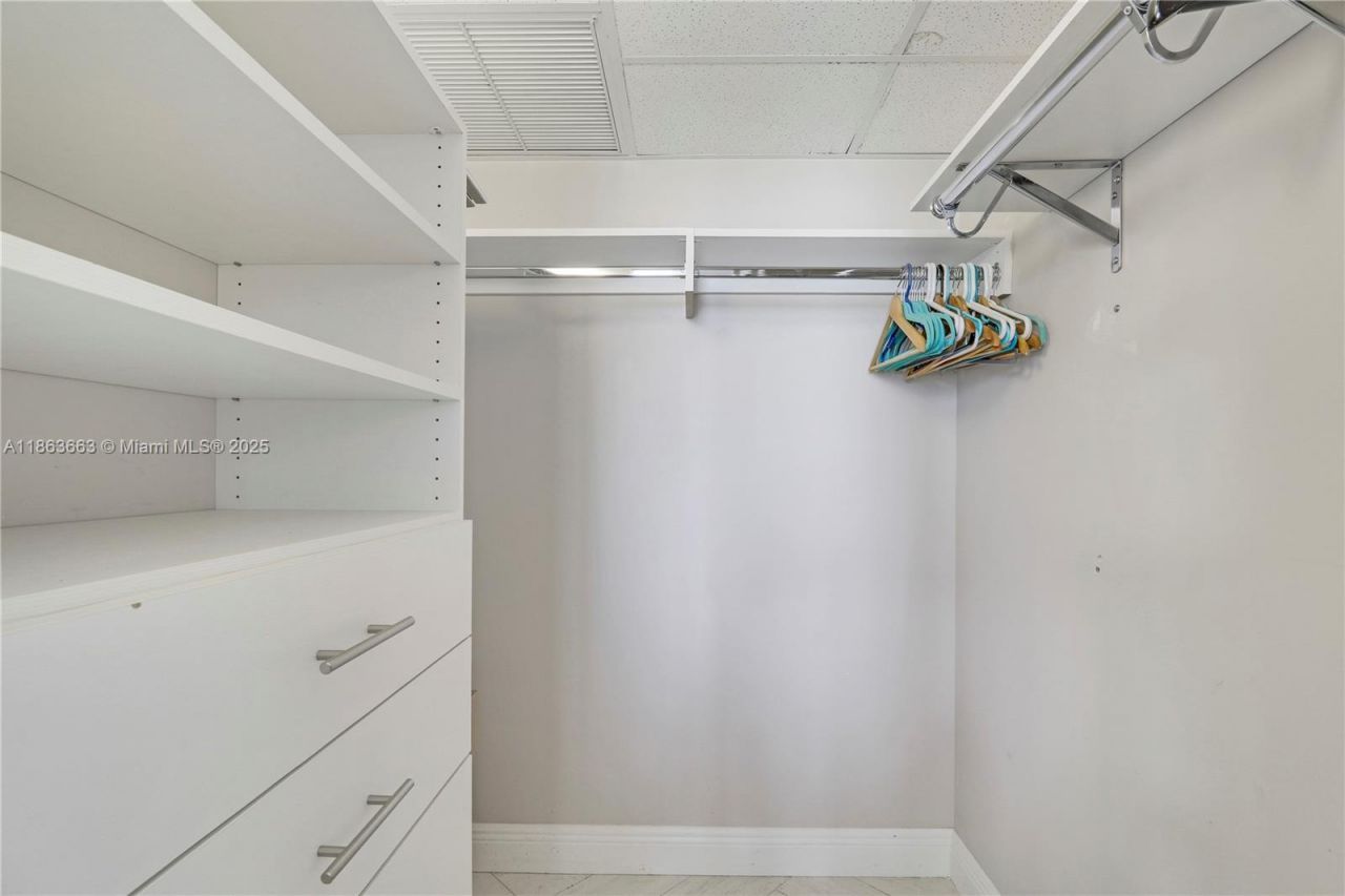 3000 N Ocean Dr, Unit PH-D, Singer Island, FL 33404 Photo