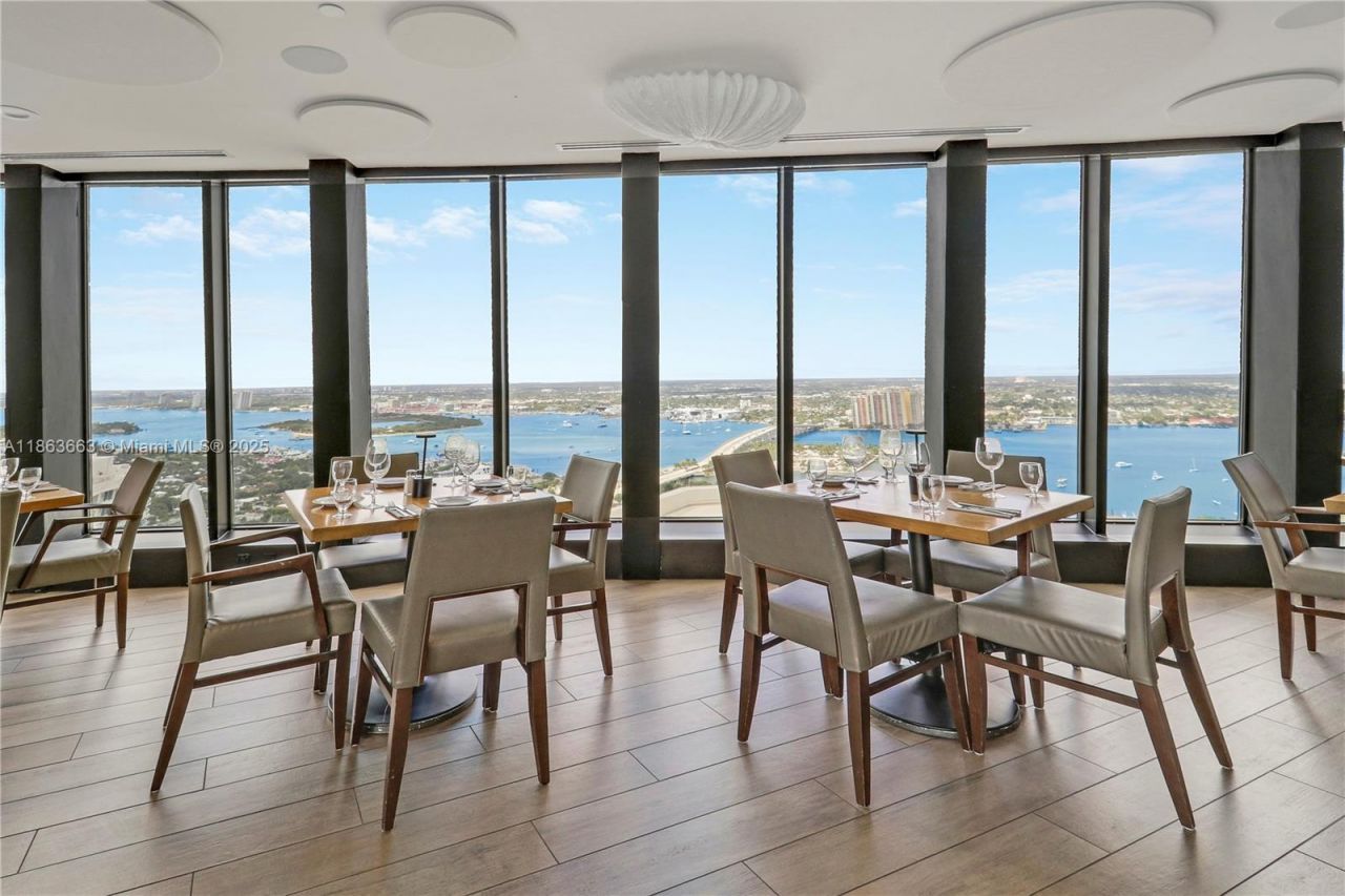 3000 N Ocean Dr, Unit PH-D, Singer Island, FL 33404 Photo