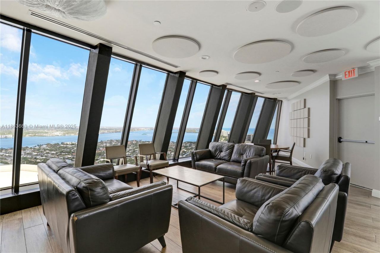 3000 N Ocean Dr, Unit PH-D, Singer Island, FL 33404 Photo