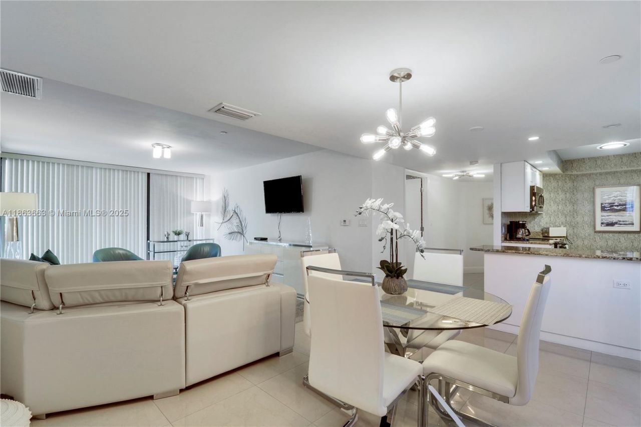 3000 N Ocean Dr, Unit PH-D, Singer Island, FL 33404 Photo