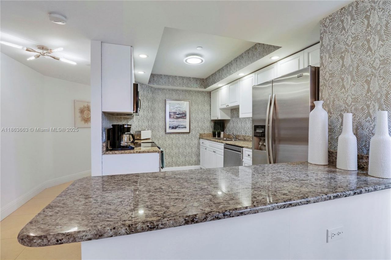 3000 N Ocean Dr, Unit PH-D, Singer Island, FL 33404 Photo