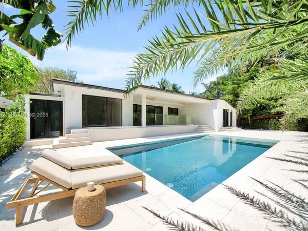 899 NE 71st St, Miami, FL 33138