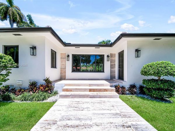 899 NE 71st St, Miami, FL 33138