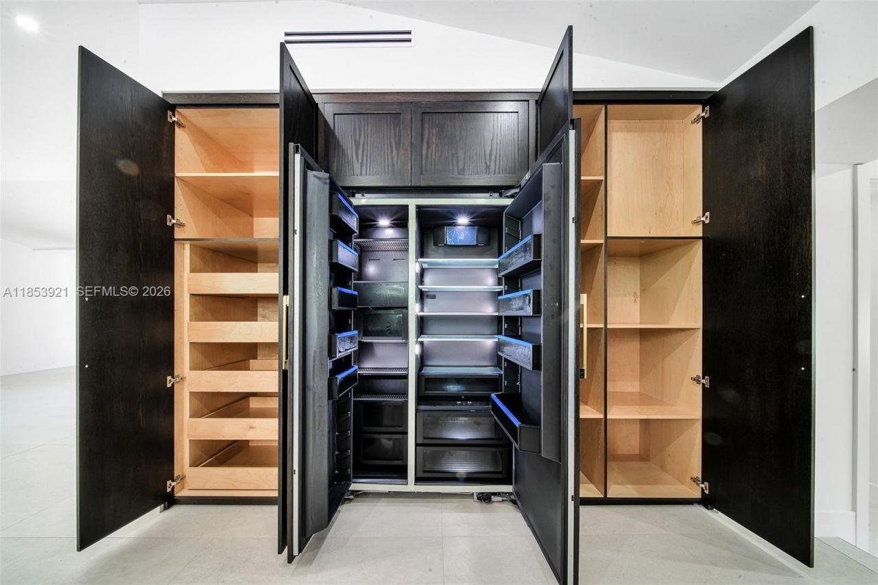 899 NE 71st St, Miami, FL 33138 Photo