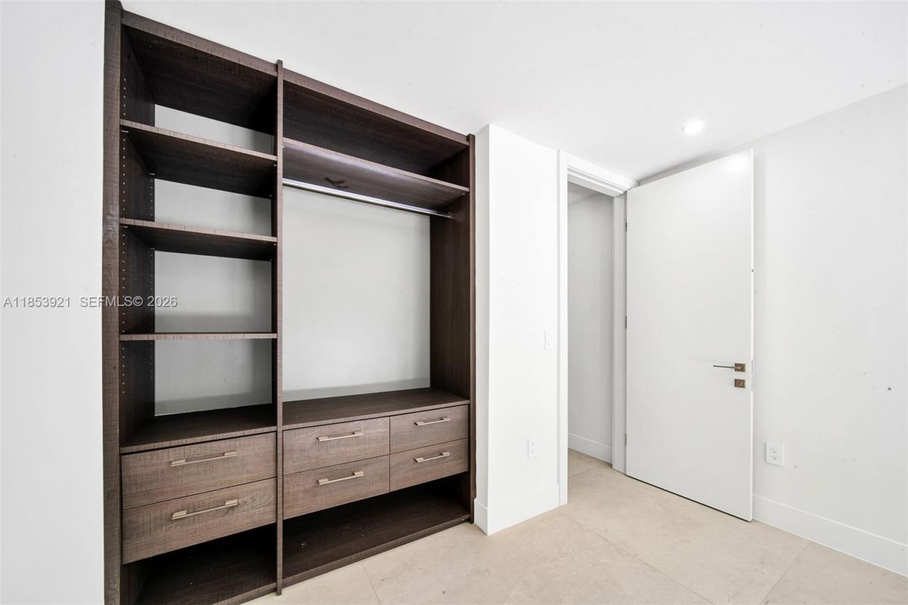 899 NE 71st St, Miami, FL 33138 Photo