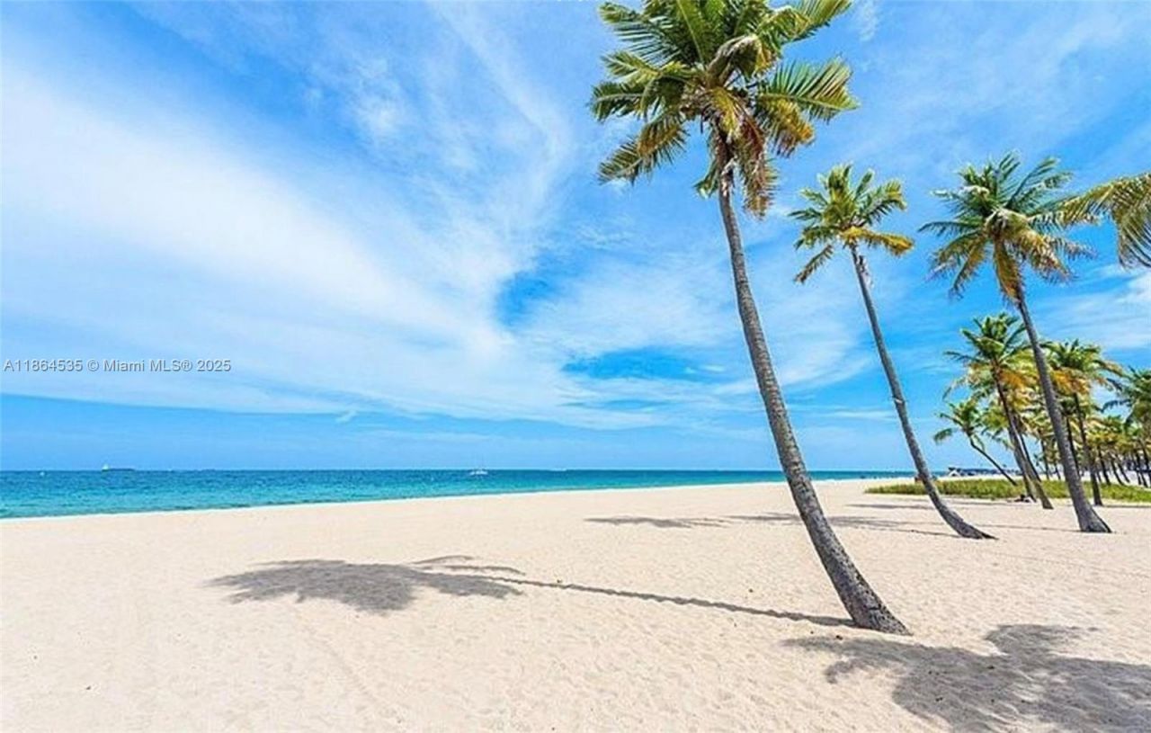 3020 NE 32nd Ave, Unit 721, Fort Lauderdale, FL 33308 Photo