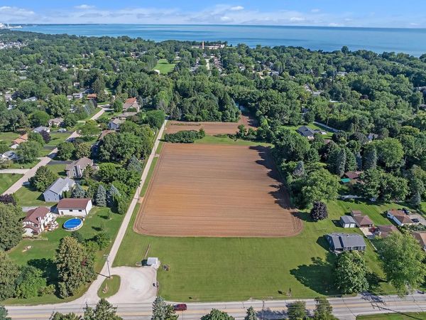 332 4 MILE ROAD, Racine, WI 53402