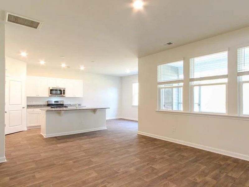 127 Blossom Wood Lane Photo 2