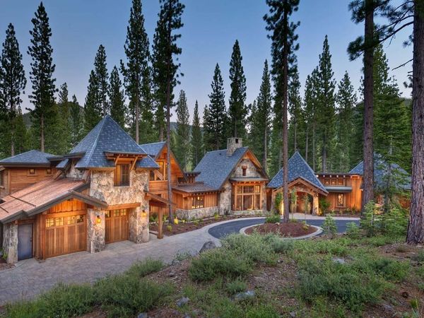 8186 Valhalla Drive, Truckee, CA 96161