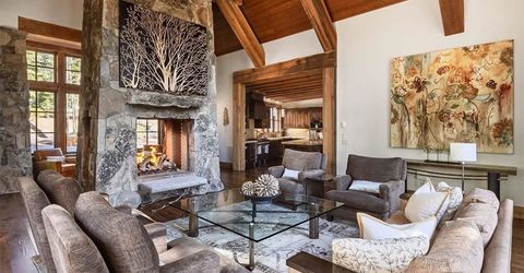 8186 Valhalla Drive, Truckee, CA 96161 Photo