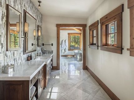 8186 Valhalla Drive, Truckee, CA 96161 Photo