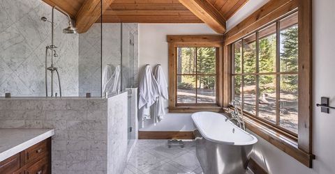 8186 Valhalla Drive, Truckee, CA 96161 Photo