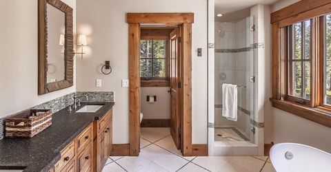 8186 Valhalla Drive, Truckee, CA 96161 Photo