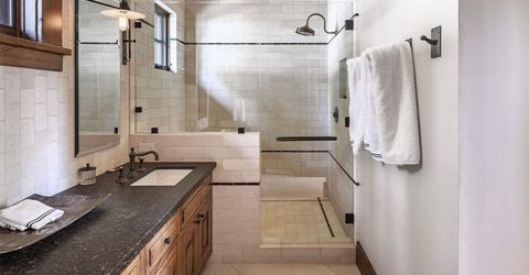 8186 Valhalla Drive, Truckee, CA 96161 Photo