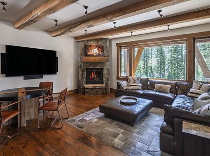 8186 Valhalla Drive, Truckee, CA 96161 Photo