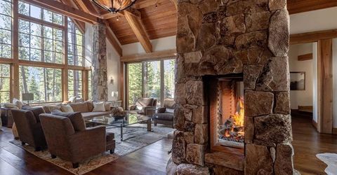 8186 Valhalla Drive, Truckee, CA 96161 Photo