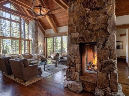 8186 Valhalla Drive, Truckee, CA 96161 Photo